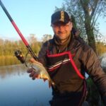З поплавком на весняній тязі