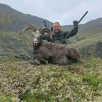 Якутські трофеї: у Росії відкрився сезон полювання на снігових баранів