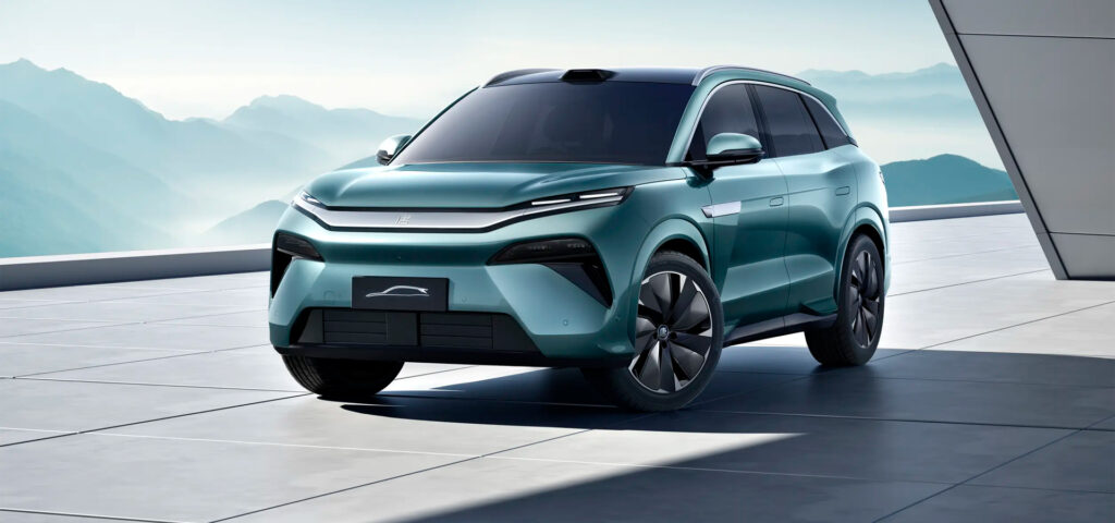 BYD TANG L EV