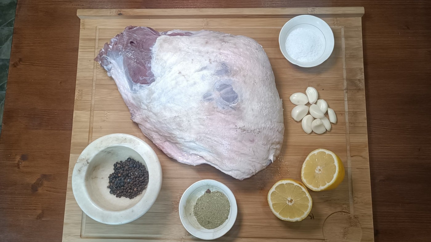 Окіст кабана в духовці