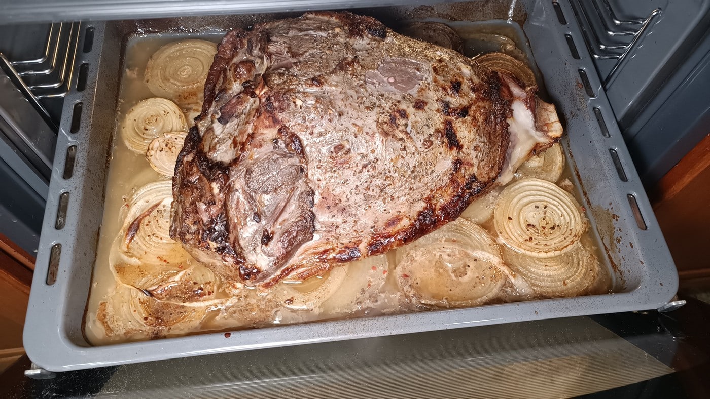 Окіст кабана в духовці