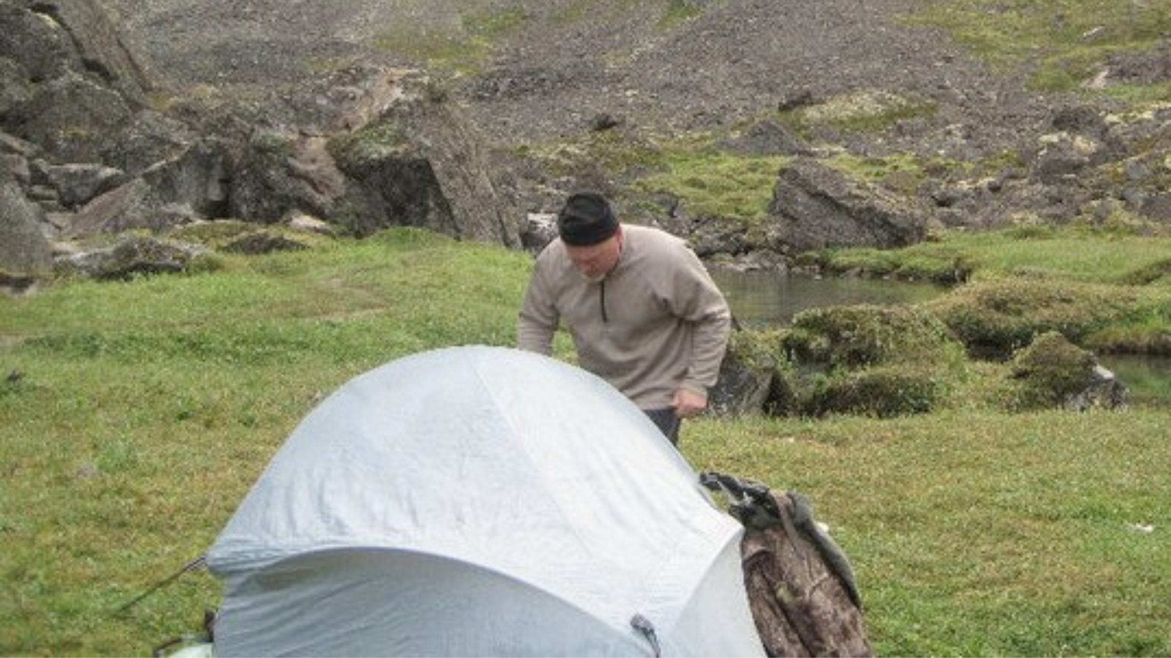 Мій тато в самостійній подорожі з рюкзаком на Алясці.