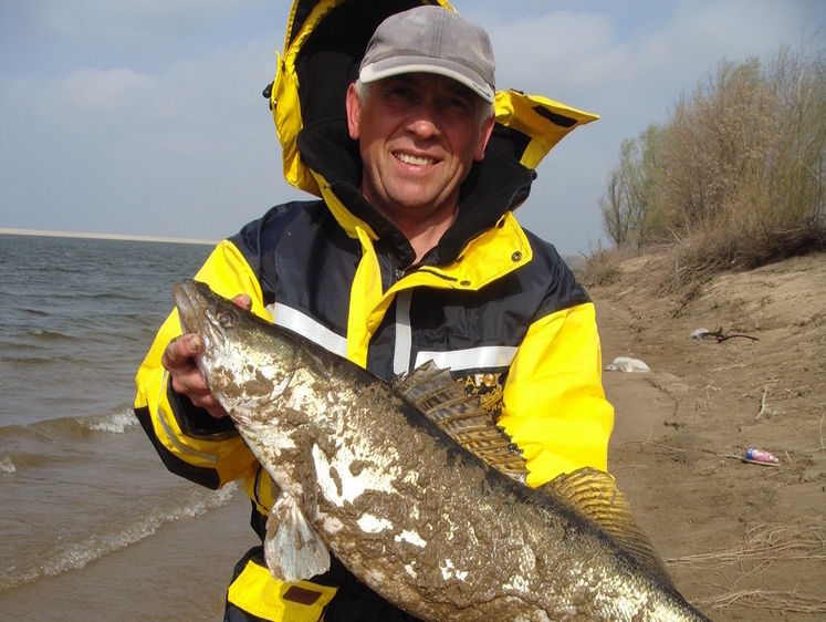 Що впливає і може вплинути на рибалку в Астрахані навесні та влітку 2026 року