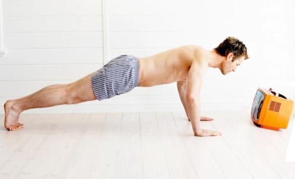 Ідеальна домашня програма для тренувань із власною вагою