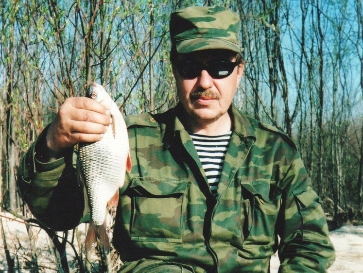 Лов крупної плотви у весняний хід донкою-вудкою