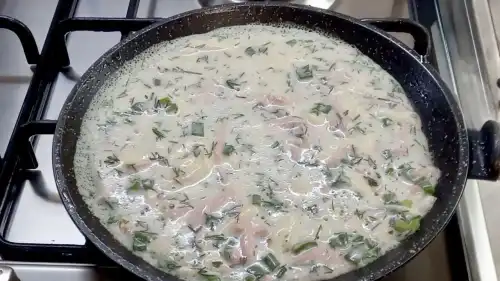 Все ще фаршируєте млинці? Я ж зразу в тісто всипаю!