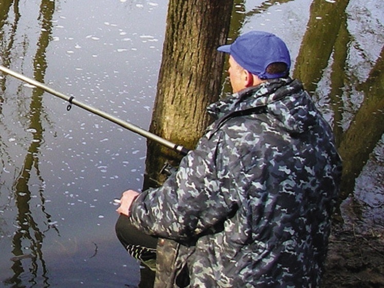 Квітнева плотва