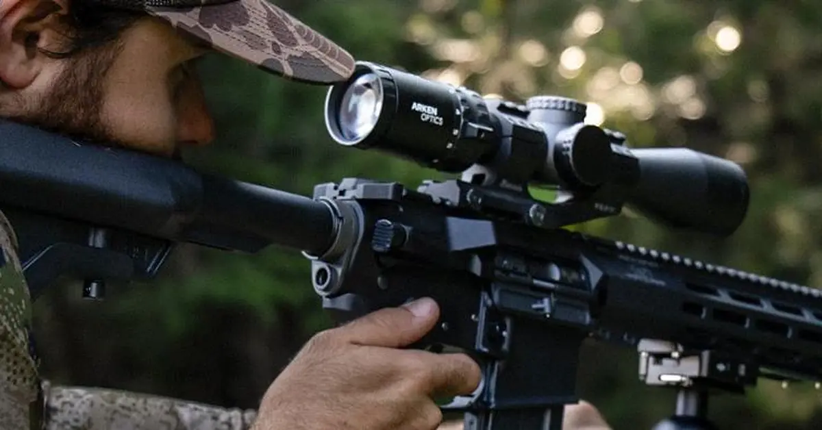 Arken Optics презентує новий приціл Outrider 2-12×42