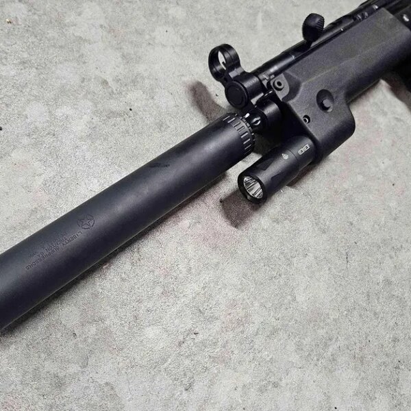 Перший погляд на глушник Liberty Suppressors Infiniti X
