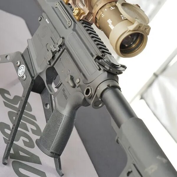 SIG Sauer HYP: перший AR10 під набій .277 Fury